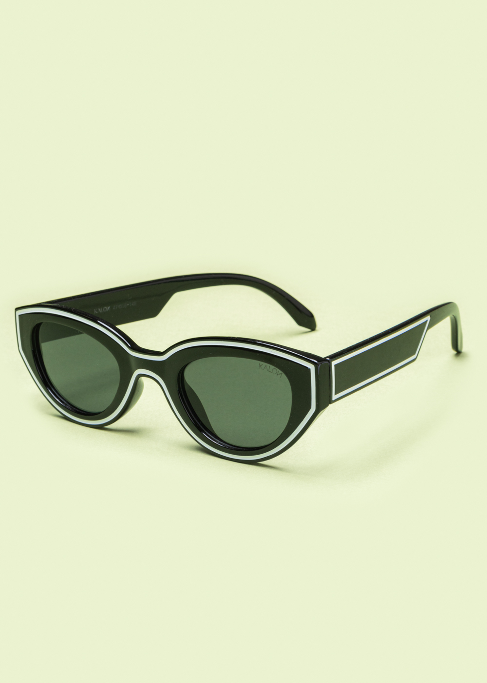 "Hera" Black 